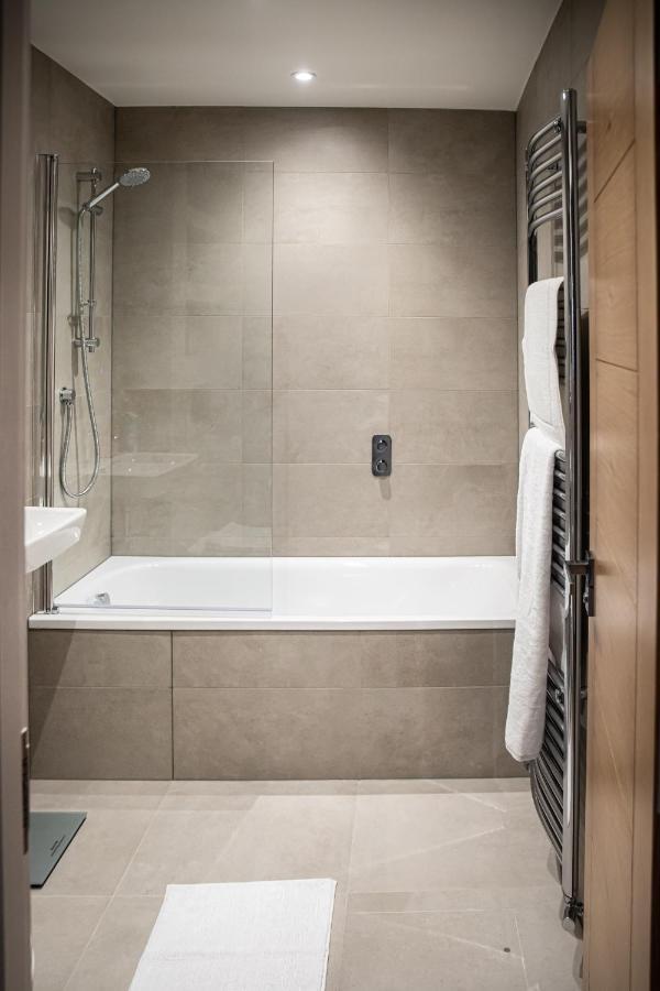 Amazing New Spacious Apartment In Se1 ลอนดอน ภายนอก รูปภาพ